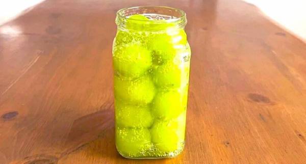 マスカットを炭酸水に入れて？　料理研究家のひらめきに「試す価値アリ」「メモする」