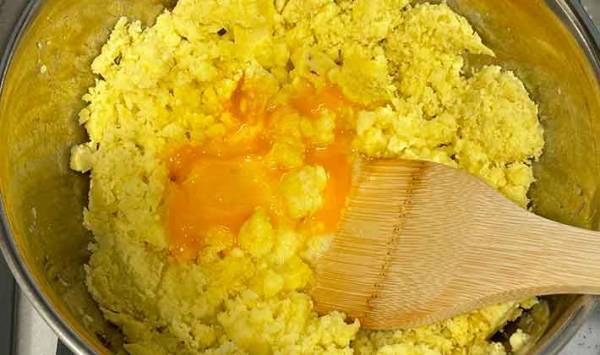 さつまいもに混ぜたのが？　企業のレシピに「お茶もコーヒーも合う！」