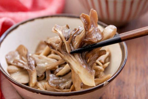 マイタケはこう食べる！　包丁も火も使わない一品に「３倍作ってもすぐなくなる」