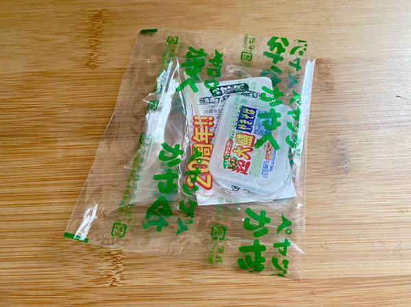 アクスタが『ペヤング超大盛』の中に？　「えっ、欲しい」「知らなかった」と話題