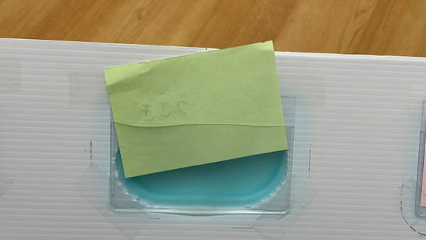 使い終わったおしりふきの蓋を使って？　母親のアイディアに「目からウロコです」