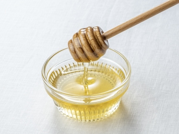 ハチミツが白く固まってしまったら？　対処法に「試してみる」「参考になる」