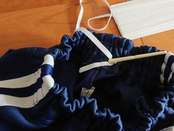 もう『ゴム通し』を探さなくてもいい！　伸びたゴムの入れ替えを一瞬で済ませる方法とは？