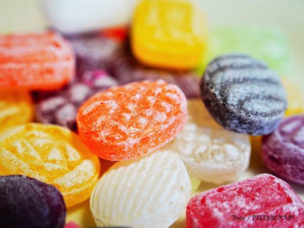 「なんでハッカ味が入ってるの？」　サクマドロップス側の回答に「マジか」「勘違いしてた」