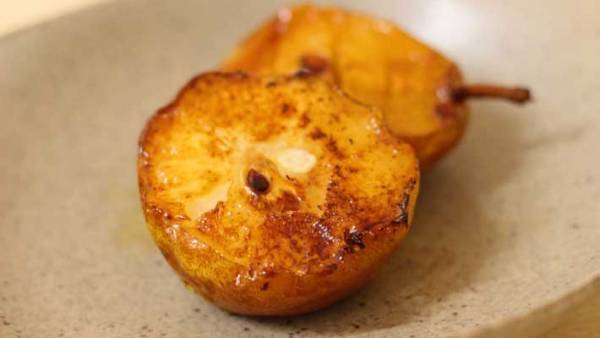 梨の食べ方に「いいこと聞いた」「やってみる」　とろとろ食感にハマる