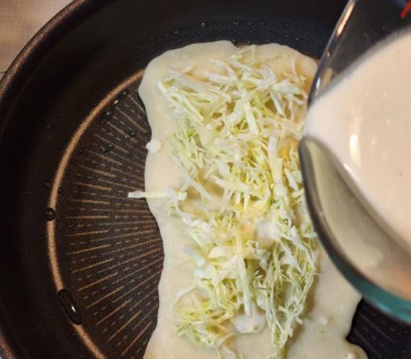 箸にくるくる巻いてみて　たこ焼き粉の活用レシピに「すごすぎ」「天才！」