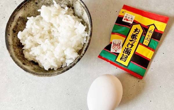 お湯を使わない『お茶づけ海苔』の使い道　「簡単すぎ」「小料理店の味」