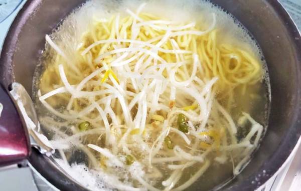 焼き肉のタレ、冷蔵庫に眠ってない？　エバラのレシピに「子供が２００点！」