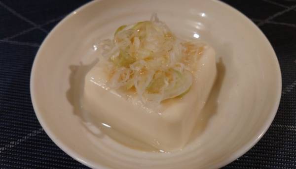 毎日冷奴を楽しめる最強トッピング　企業がすすめるアレンジに「今晩は決まり」