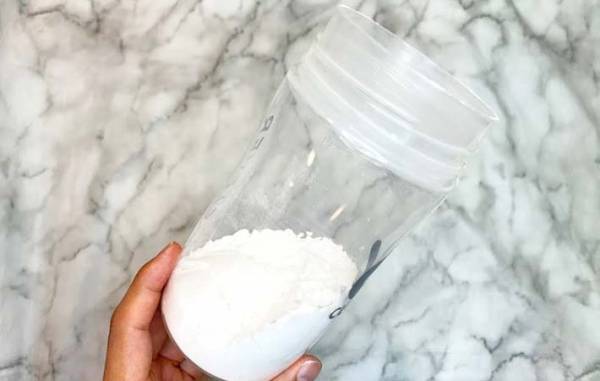 「ビックリ」「ほんとに飛び散らない」　コップの思わぬ使い道