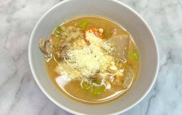 小さじ２杯入れてみて！　企業が教える『減塩味噌汁のコツ』