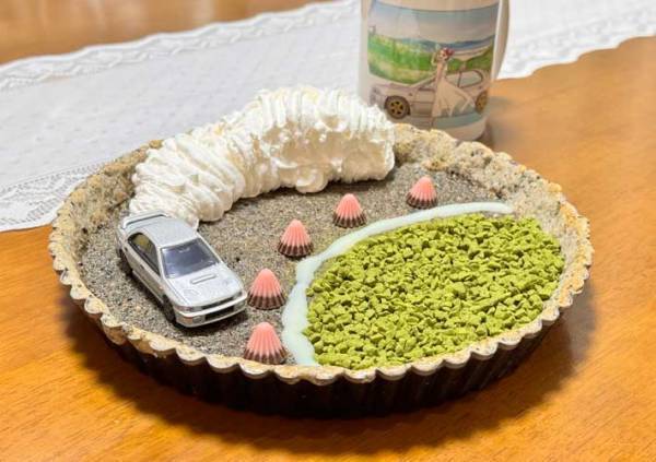 妻が作ってくれたケーキが？　天才すぎるデザインに「すごい発想」「いい妻だなぁ」