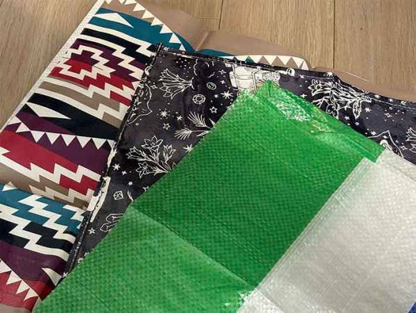 ゴミ箱周りにレジャーシートを貼ると？　男性「簡単」「華やかに」