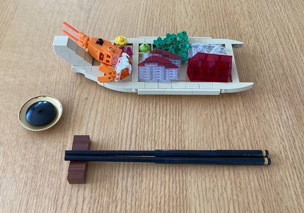 「レゴで刺身ができました」　１枚に「完成度すごっ」「これは才能」