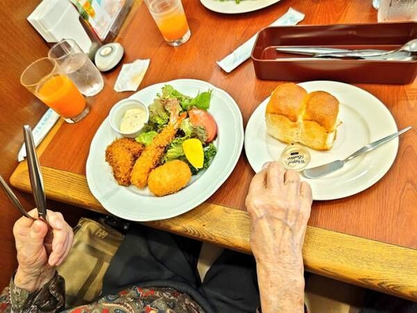 祖母の外食の様子