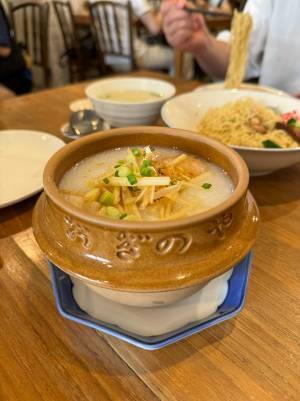 『峠の釜めし』容器を目撃した場所が？　「笑って声出た」「こんなところに…」