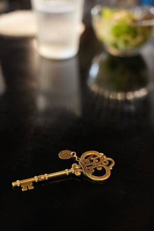 ｢お会計の時にコレ持ってきてください｣　渡されたモノに「ワクワク感がある」