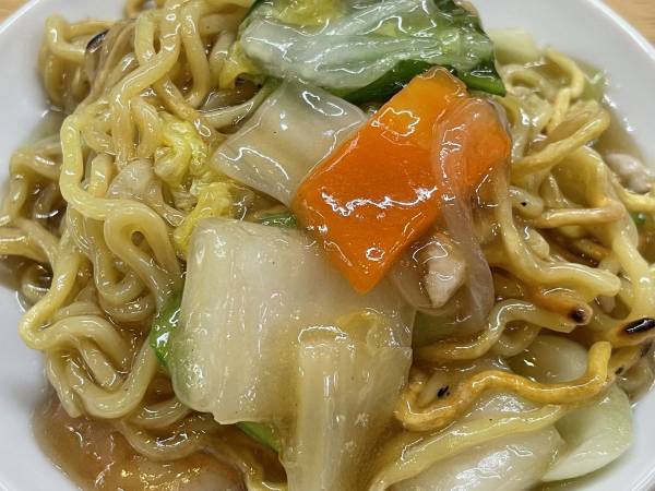 いつもの焼きそば　ソースに飽きたら？　企業直伝『あんかけ』レシピに「まるで町中華」