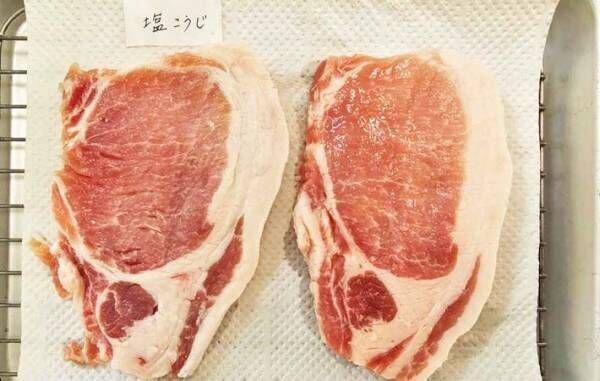 塩麹を使って柔らかいトンカツを作る写真