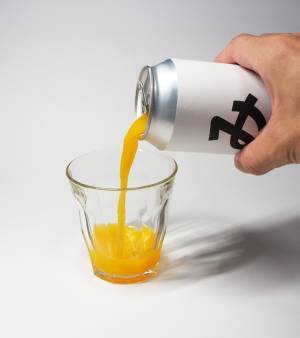 『み』と書かれた缶　アイディアに「こういうのいいなあ」「面白い」