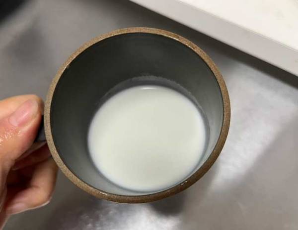 明治の『膜が張らない牛乳の温め方』に「ほんとうだ…！」