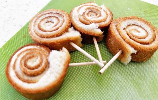 残ったパンの耳　クルクル巻くと…「うまみギュッ」「テンション上がった」