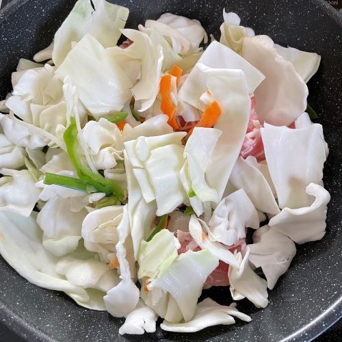 焼きそばに「水は使いません」　企業が教える調理法に「マジかよ」「これが答え」