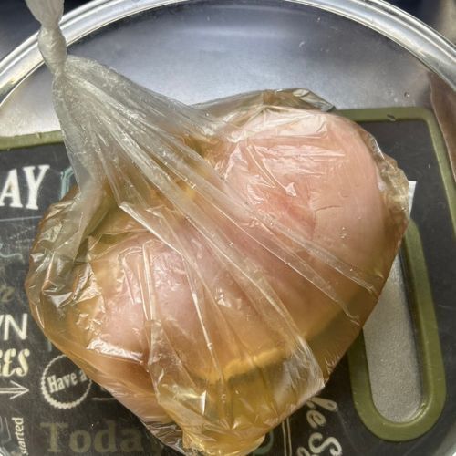 漬けるだけでしっとりジューシー　安い肉の調理テクに「試したくなる」「早速やる！」