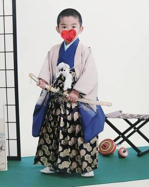 「七五三で刀を持っていた少年が…」　成長後の姿に「五度見した」「え？」