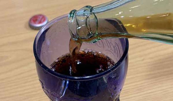 栓抜きがない…　そんな時の対策に「マジか」「考えた人天才かよ」