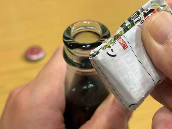 栓抜きがない…　そんな時の対策に「マジか」「考えた人天才かよ」