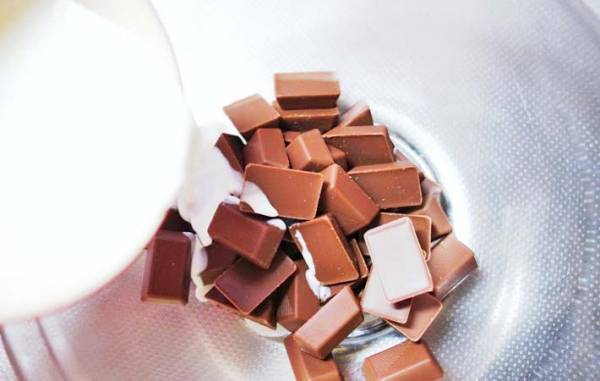 溶かして混ぜたら冷蔵庫へ　４時間後…「家族が驚いた」「素敵」