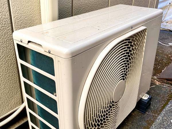 季節の変わり目にはお手入れを！　室外機の掃除ポイントに「盲点だった」