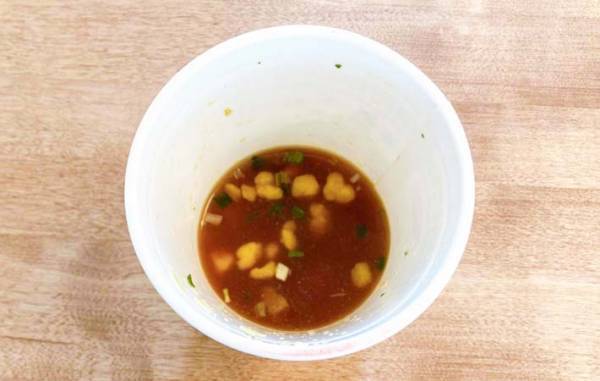 ダイソーで見つけた『フォーク』？　使い道に「具だけ拾える」「一家に１本」