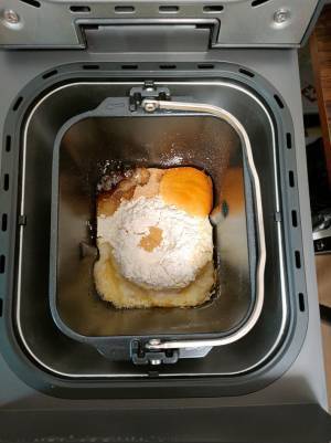 「怖いか」　『焼き上がったパン』の失敗写真に「笑いすぎてお腹が痛いよ」