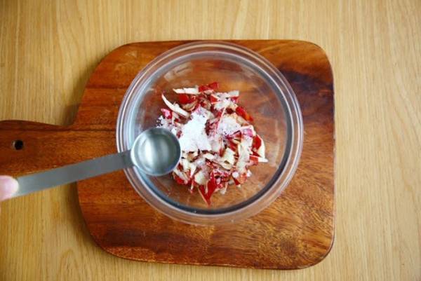 絶対試してみて！　リンゴの皮の活用法に目からウロコ