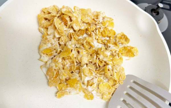 「なぜか手が止まらない」　溶かしたマシュマロと混ぜたのは…？