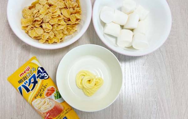 「なぜか手が止まらない」　溶かしたマシュマロと混ぜたのは…？