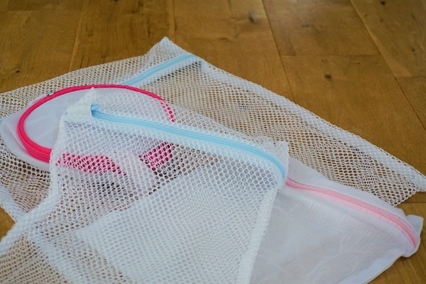 洗濯ネットに入れる服、裏返す？そのまま？　洗濯にまつわる豆知識３選に「初耳でした」