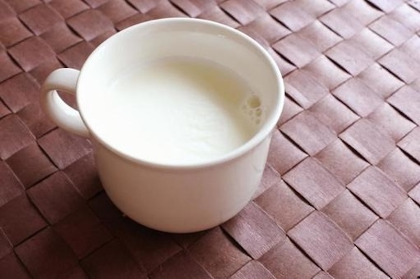 ホットミルクの表面に『薄い膜』　正式名称は…　「気になってた」「そんな仕組みが」