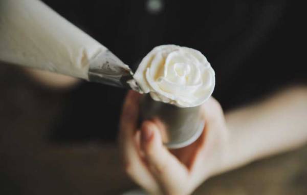 「美しすぎて食べられません」　エレガントすぎるパフェに「もはや芸術品」