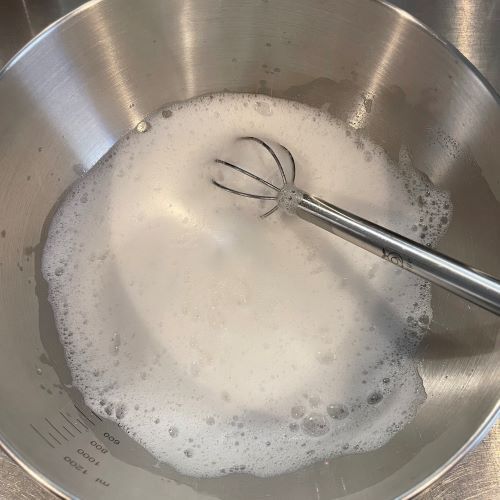 「汚れが落ちた！」　重曹をホイップ状にすると…　「これすごい」「見たことない」