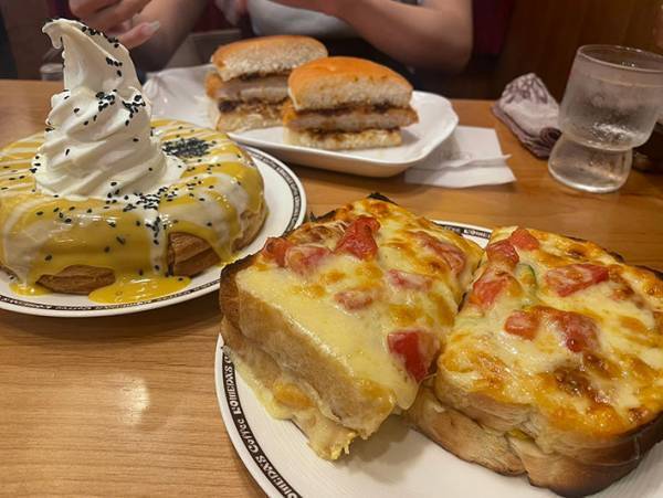 『令和の華金』が感じられる１枚　楽しみ方に「大正解」「理想的な過ごし方だ」