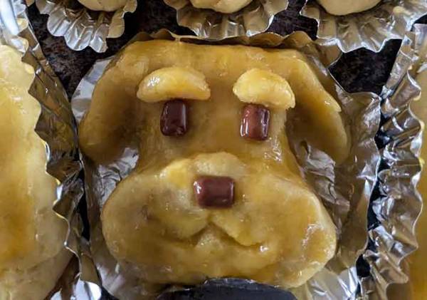 目と鼻は？　スイートポテトの１枚に「芸術品の域」「食べるのもったいない」