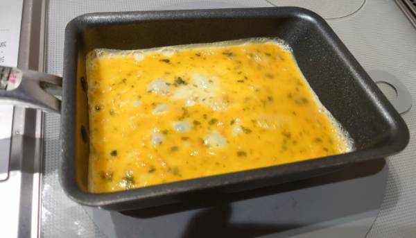 「これぞ大人の味わい」　溶き卵に加えたのは？　「毎朝食べたい」「考えもしなかった」