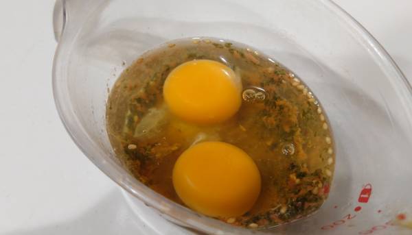 「これぞ大人の味わい」　溶き卵に加えたのは？　「毎朝食べたい」「考えもしなかった」