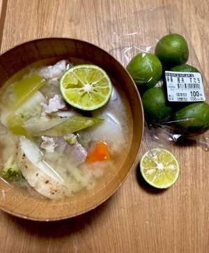 「これは知らないと損！」　味噌汁の『味変』にピッタリなのは？