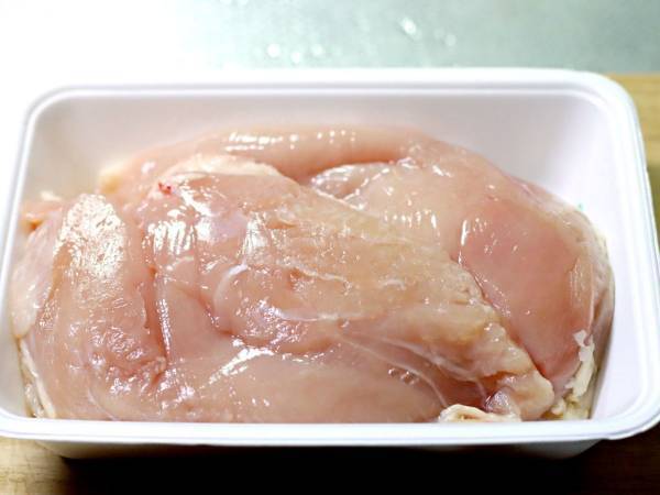 鶏むね肉と炒めたのは？　平日のごちそうに「今晩コレ」「おかわり何杯目？」