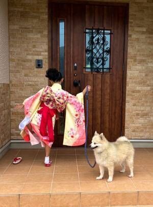 子供と愛犬の写真