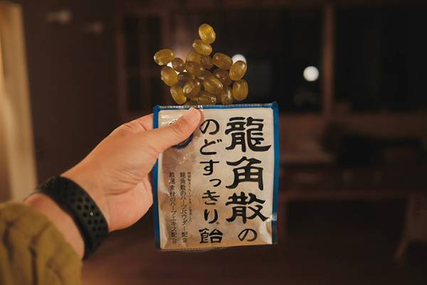 「どうしてこうなった」「進化している」　暑さにさらされたのど飴がこちら